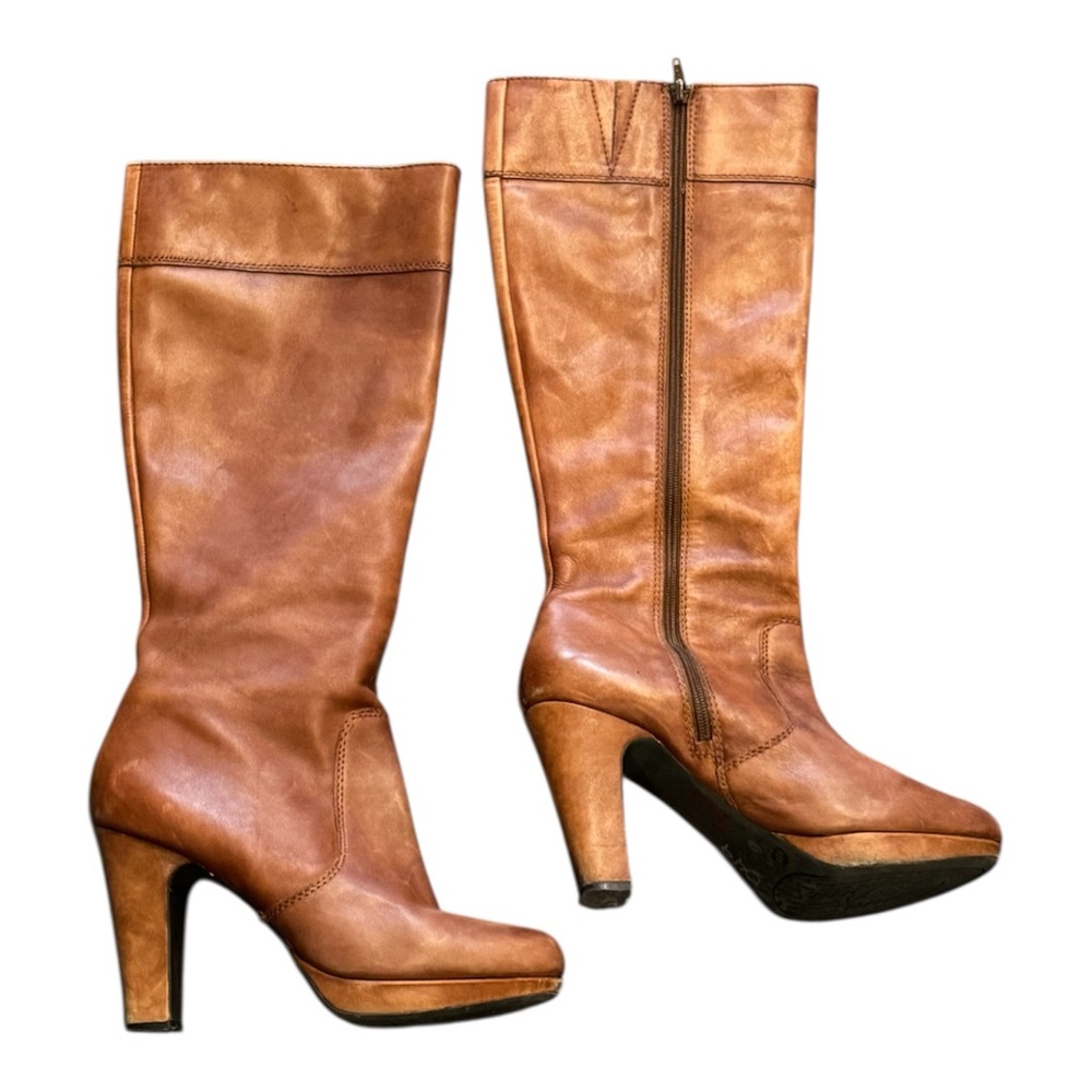 Chic Brown Leather Heeled Boots